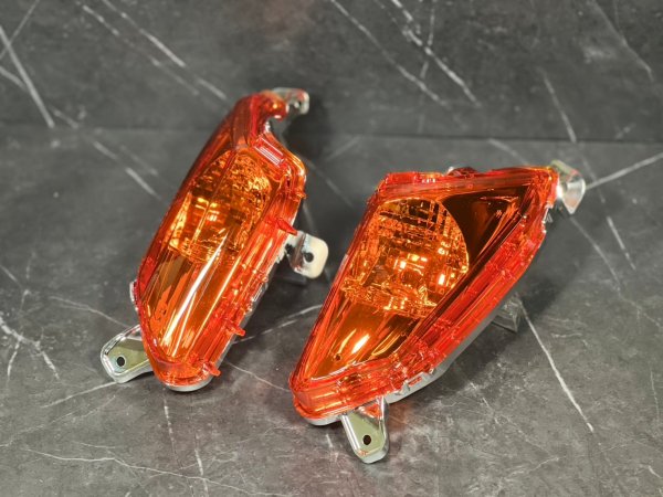 画像4: ✨ 5型シグナスX用フロントウインカーレンズ|選べるカラーでスタイルをカスタム! 🚀 (4)