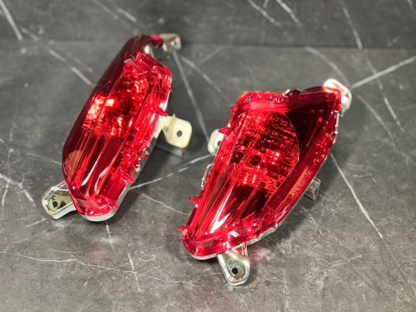 画像2: ✨ 5型シグナスX用フロントウインカーレンズ|選べるカラーでスタイルをカスタム! 🚀 (2)