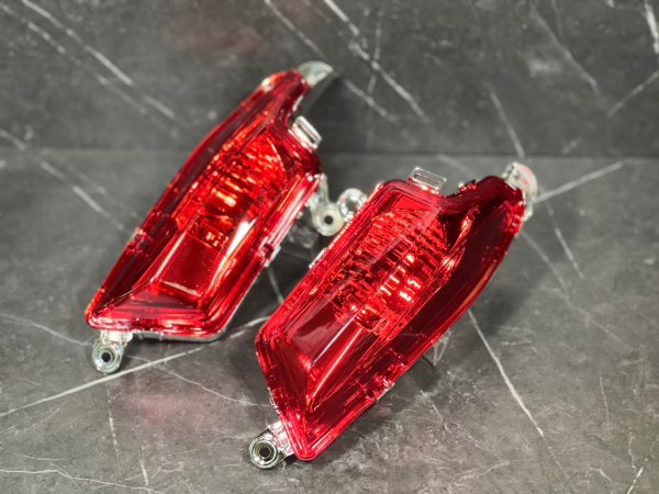 画像4: ✨ 4型シグナスX用フロントウインカーレンズ|オレンジ・レッド・スモークで魅せるカスタム! 🚀 (4)