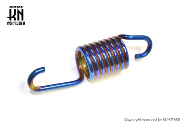 画像2: ✨ センタースタンドスプリング【シグナスX/BW'S125】チタンルック|スタイリッシュなドレスアップ! (2)