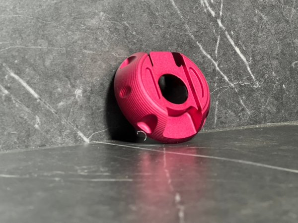 画像4: ✨ アルミ削り出し燃料キャップキーカバー|高級感アップのワンポイントカスタム! (4)