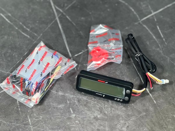 画像1: 🚗 KOSO Pro1マルチメーター｜究極のタコメーター＆温度計！ (1)