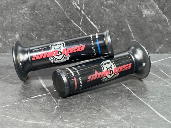 画像2: 🏍 新雅部品 クリアグリップ 非貫通タイプ 120mm | カスタムの仕上げに最適!スタイリッシュな透明グリップ! ✨🔥 (2)