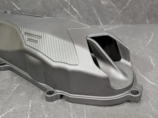 画像4: 🏍️ KOSO 軽量クランクケースカバー|圧倒的軽量化&冷却性能アップ! 🔥 (4)