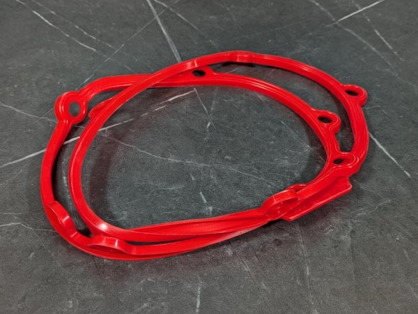 画像2: 🔥 KOSO クランクケースカバーガスケット｜シグナスX用カラーバージョン登場！ 🚀 (2)