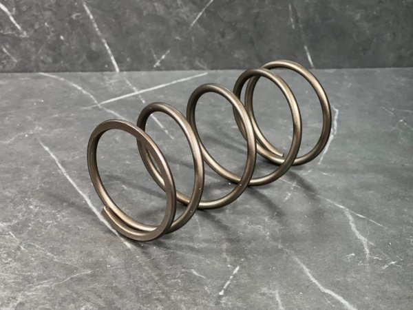 画像2: 🌟 SCRK 6型シグナスグリファス用 クラッチセンタースプリング 1800RPMアップ! 🌟 (2)