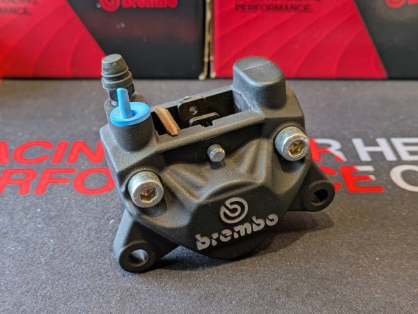 画像5: 🏍【Brembo ブレンボ P2 32 ゴールドキャリパー】シグナスX・!制動力&コントロール性UP🔥 (5)