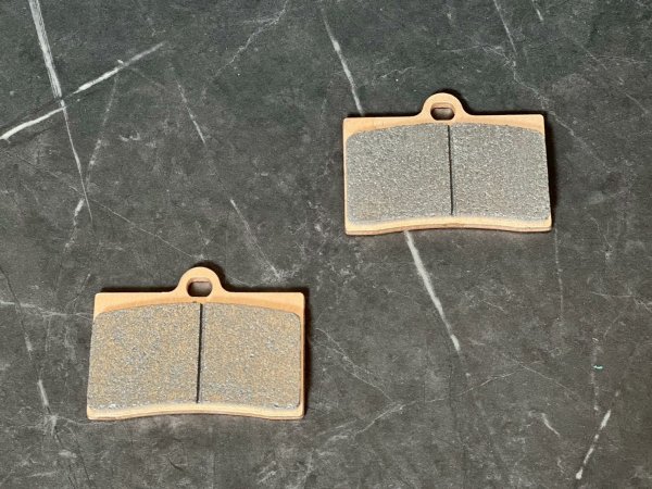 画像10: 👑【KING brake】キングブレーキ 競技版 フロント/リアブレーキパッド ゴールドプレミアム｜最強フラグシップモデル👑 (10)