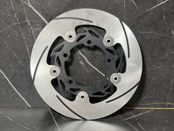 画像5: 👑【KING brake 】キングブレーキ RS版 フルフローティング ディスクローター シグナスｘ グリファス対応 ｜攻める走りのスリットディスク　ブレーキディスク (5)