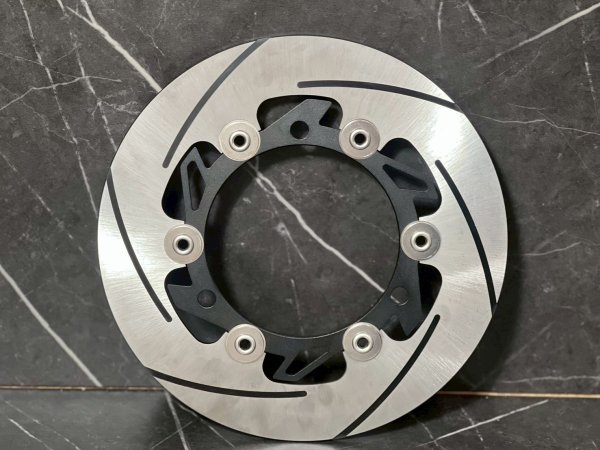 画像7: 👑【KING brake 】キングブレーキ RS版 フルフローティング ディスクローター シグナスｘ グリファス対応 ｜攻める走りのスリットディスク　ブレーキディスク (7)