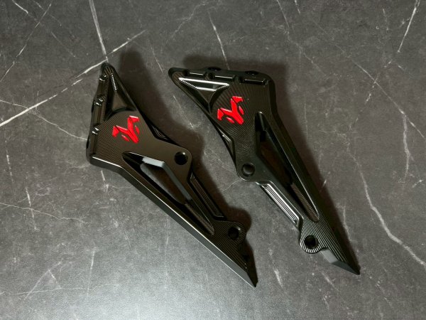 画像14: 🐐【BAPHOMET】バフォメット グリファス専用 アルミ+CNCステー付きカーボンフロントフェンダー (14)