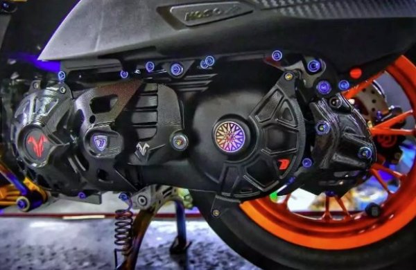 画像2: 🐐【BAPHOMET】バフォメット クランクケース クーリングカバー V2【グリファス・BW'S・FORCE2.0・NMAX対応】 (2)