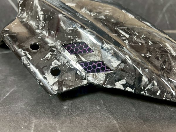 画像33: 🐐【BAPHOMET】バフォメット グリファス専用 アルミ+CNCステー付きカーボンフロントフェンダー (33)