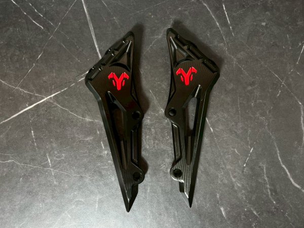 画像13: 🐐【BAPHOMET】バフォメット グリファス専用 アルミ+CNCステー付きカーボンフロントフェンダー (13)