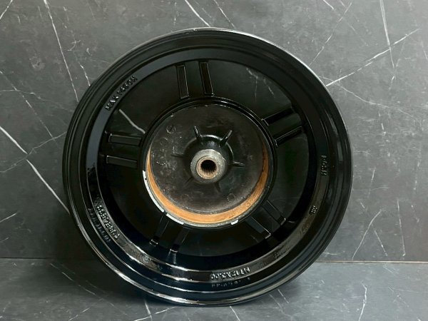 画像7: 【中古品】シグナスX 2.3型用 ホイール 前後 セット🏍️ブラック (7)