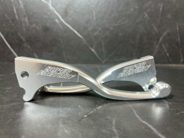 画像4: ✨スーパーファクトリー CNCアルミブレーキレバー｜シグナスX 1〜5型対応✨ (4)