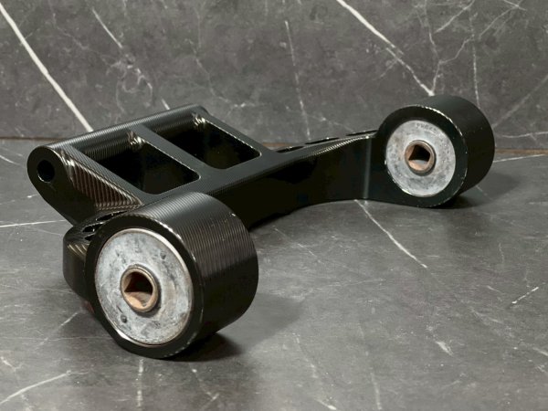 画像17: 🛠️【Super Factory】１ピース　CNCエンジンハンガー　スーパーファクトリー［シグナスX 1型〜5型対応］ロンスイ (17)