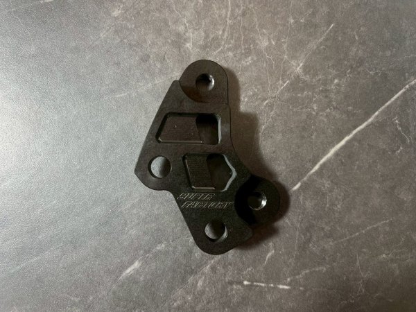 画像14: ✨SuperFactory ブレーキキャリパーサポート 245mm｜シグナスX 2〜5型・グリファス対応✨ (14)