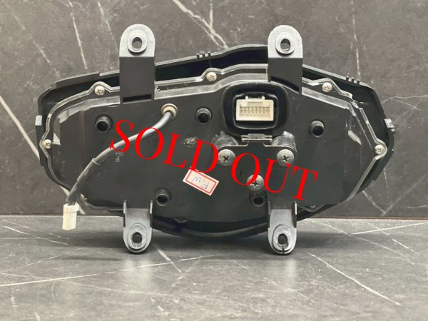 画像4:  【中古品】KOSO　マルチメーター　LCD　液晶ディスプレイ　カーボン柄🏍️シグナスX4型用 (4)