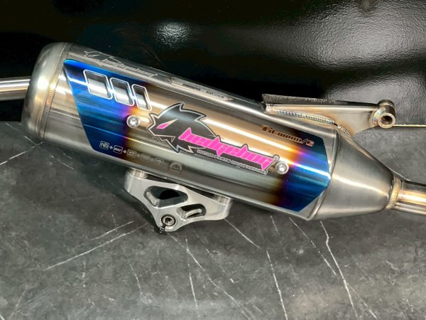 画像2: 🦔【セール】HEDGEHOG ヘッジホッグ H-01 マフラー｜直通静音｜シグナスX対応🦔 (2)