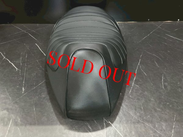 画像4: 【中古品】💫DCR ローダウンタックロールシート ブラックカーボン😈|シグナスx 4・5型用 (4)