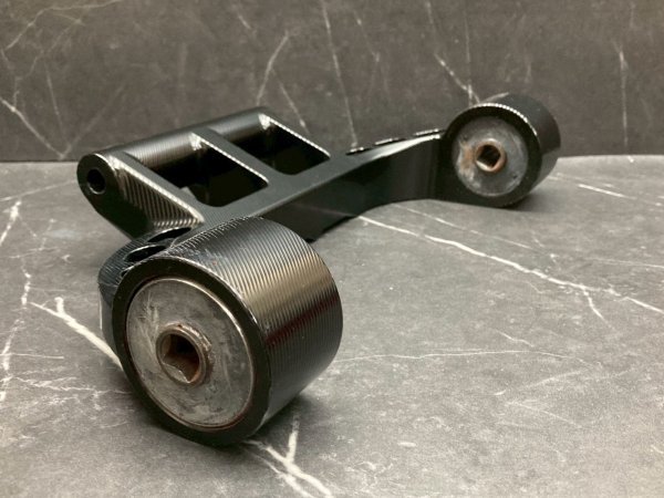 画像42: 🛠️【Super Factory】１ピース　CNCエンジンハンガー　スーパーファクトリー［シグナスX 1型〜5型対応］ロンスイ (42)