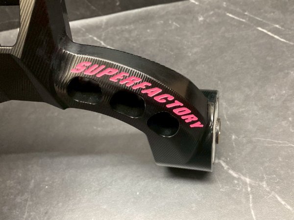 画像43: 🛠️【Super Factory】１ピース　CNCエンジンハンガー　スーパーファクトリー［シグナスX 1型〜5型対応］ロンスイ (43)