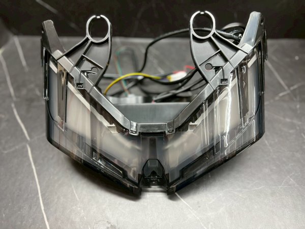 画像4: 🔥 AJ6 LEDシーケンシャルテールライト ブラック｜6型 シグナス グリファス対応 (4)