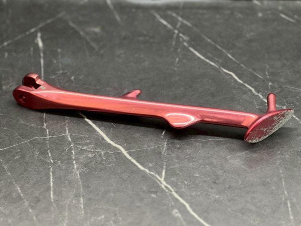 画像2: 【中古品】RPM サイドスタンド レッド　アルミ　シグナスｘ対応 (2)