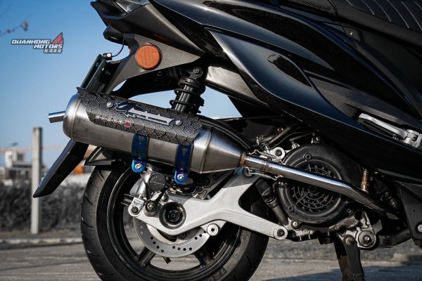 画像3: 🦔HEDGEHOG ヘッジホッグ HS1専用 カチ上げサイレンサーステー｜シグナスX対応 ブラケット (3)