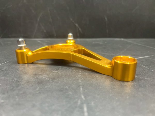 画像6: 🦔HEDGEHOG ヘッジホッグ HS1専用 カチ上げサイレンサーステー｜シグナスX対応 ブラケット (6)