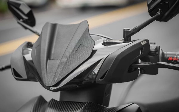 画像2: ⚡ 999R フロント ウインカーレスカバー｜シグナスX 7型専用 (2)