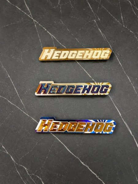 画像1: 🦔 HEDGEHOG チタンエンブレム デカール｜ヘッジホッグ (1)