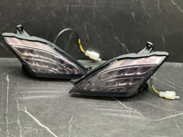 画像3: 【アウトレット】LED フロントウィンカー｜シグナスX ４〜５型対応　スモーク (3)