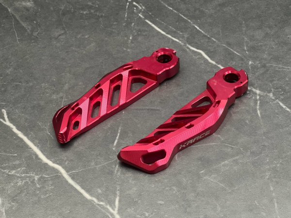 画像2: 【中古品】🌟 Krace タンデムステップ Type2 🌟 【2〜6型シグナスX・シグナスグリファス・マジェスティS・SMAX・FORCE対応】/レッド (2)