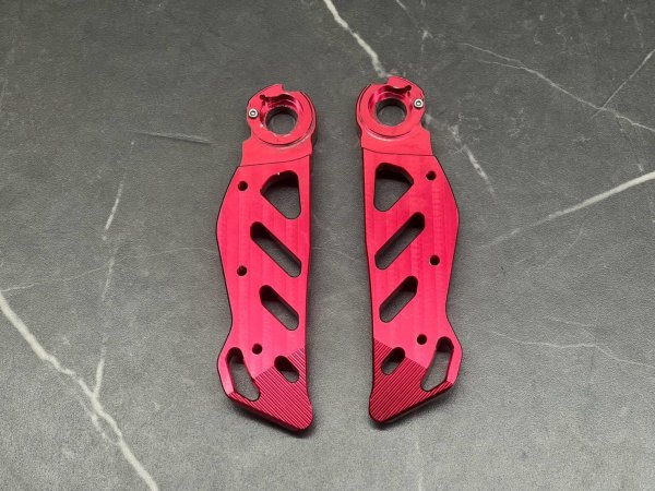 画像3: 【中古品】🌟 Krace タンデムステップ Type2 🌟 【2〜6型シグナスX・シグナスグリファス・マジェスティS・SMAX・FORCE対応】/レッド (3)